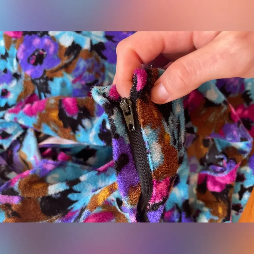70s Vintage Blue Floral Fuzzy Bright Floral Terry Cloth Dress - Picture 6 of 6